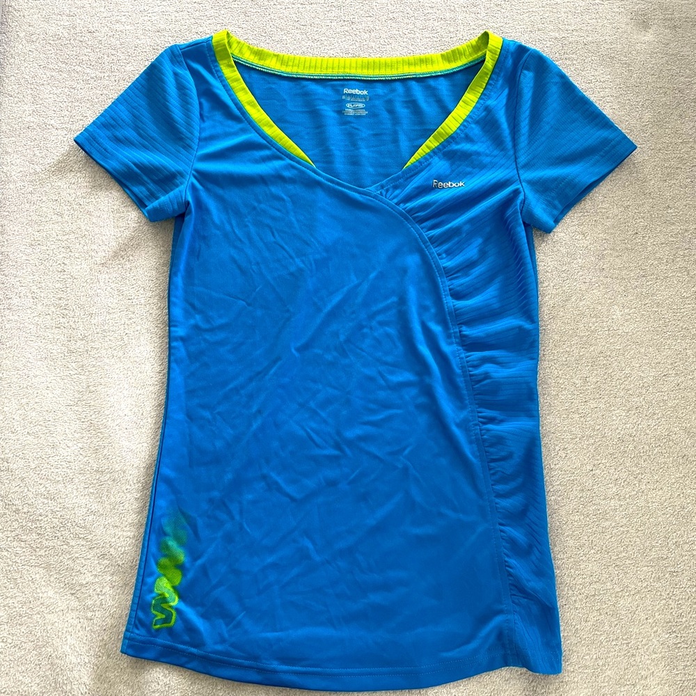 EUC REEBOK T-Shirt XS (worn once for fun!)